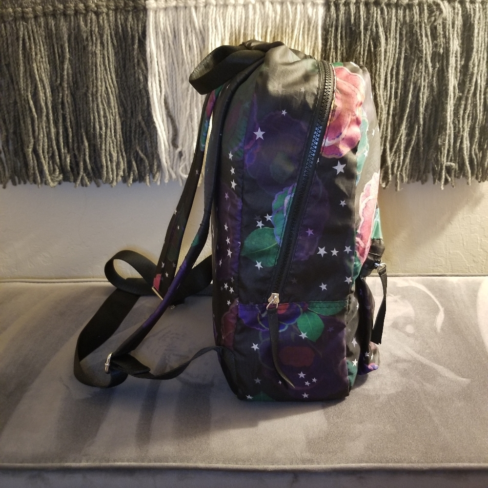 Cynthia Rawley Nylon Backpack Flowers/Stars - very light! - Picture 3 of 8